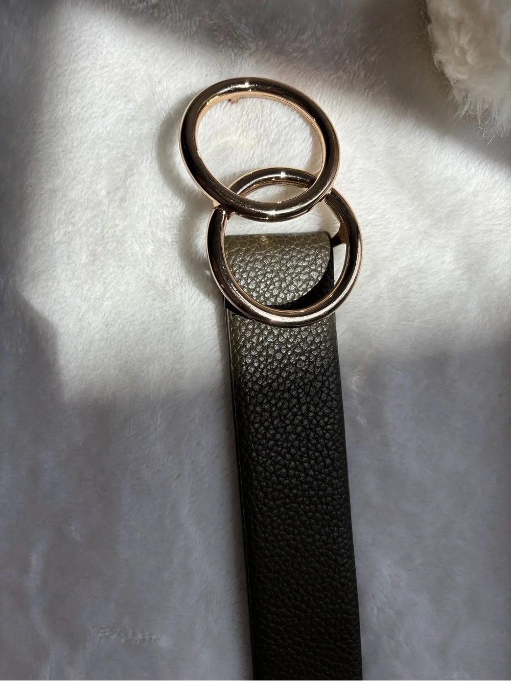 Women’s Black Double-Ring Faux Leather Belt